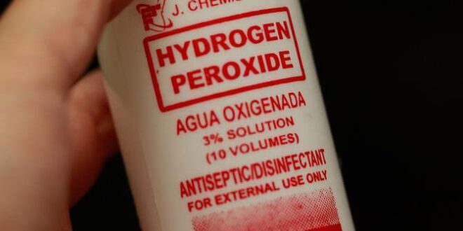 USAR AGUA OXIGENADA