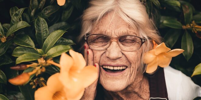 LOS 10 MANDAMIENTOS DE LA VERDADERA FELICIDAD