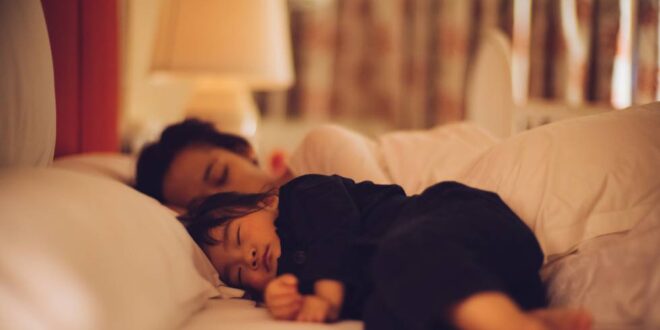 LA CAMA DE LOS PADRES