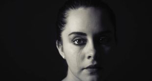 EL DESGASTE EMOCIONAL DE LAS MADRES
