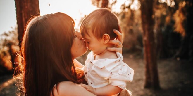 EL PODER DE LOS BESOS DE BUENAS NOCHES A LOS HIJOS