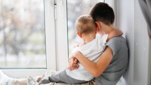 ENTRE INFANCIA Y MADUREZ: EL ROL DEL HERMANO MAYOR COMO FIGURA PARENTAL 2025 ENTRE INFANCIA Y MADUREZ: EL ROL DEL HERMANO MAYOR COMO FIGURA PARENTAL