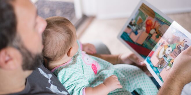 PADRES, FIGURAS INSUSTITUIBLES EN LA VIDA DE SUS HIJOS