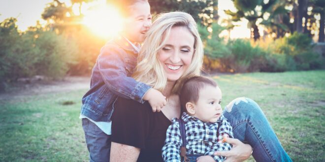 UNA DE LAS COSAS MÁS HERMOSAS DE LA VIDA ES LA SONRISA DE MAMÁ
